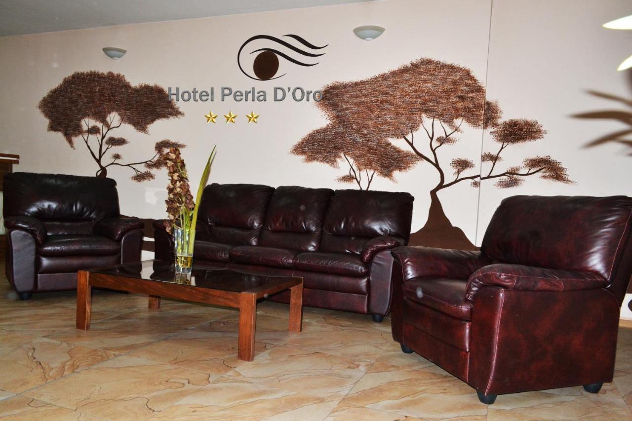 تيميشورا Hotel Perla D'Oro المظهر الخارجي الصورة